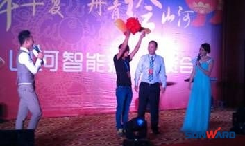 现场签单百余台 山河智能苏南市场节节高升