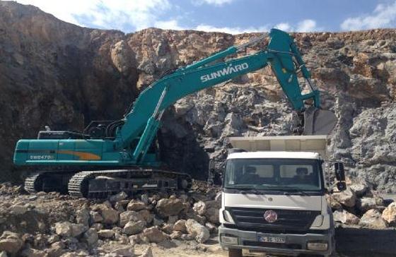 山河智能SWE470B大型矿用挖掘机“掘”战土耳其