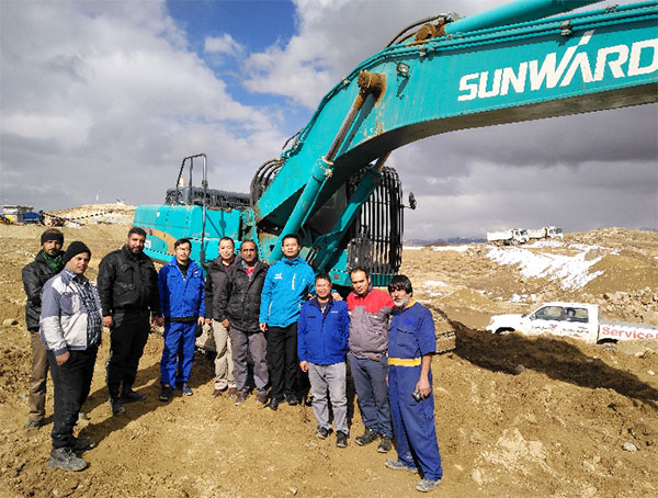 伊朗客户点赞山河智能全系列液压挖掘机