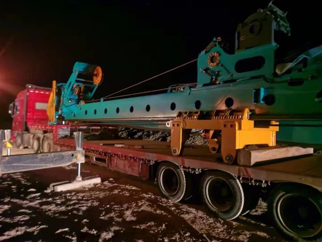 山河旋挖钻机在“死亡之海”谱写新篇章