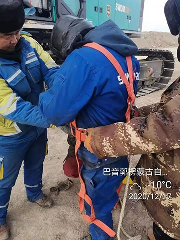 山河旋挖钻机在“死亡之海”谱写新篇章