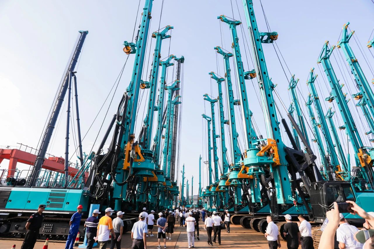 逛展超热闹！山河智能成果展示会高能名场面来袭