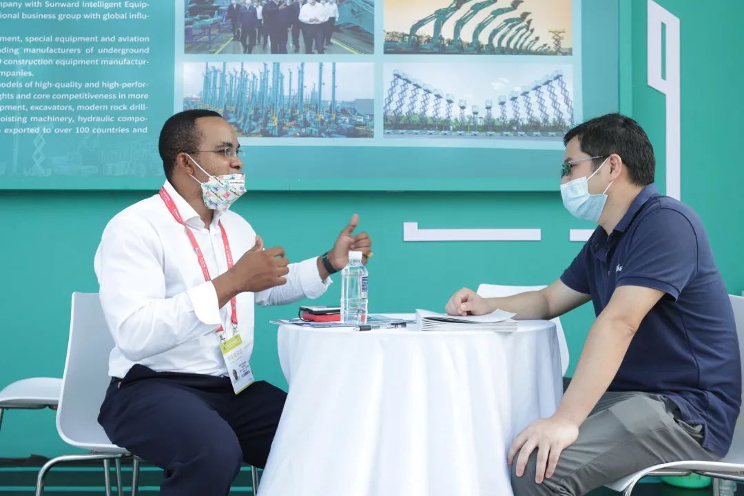 亮相中非经贸博览会！山河智能尽展工程机械国产品牌魅力