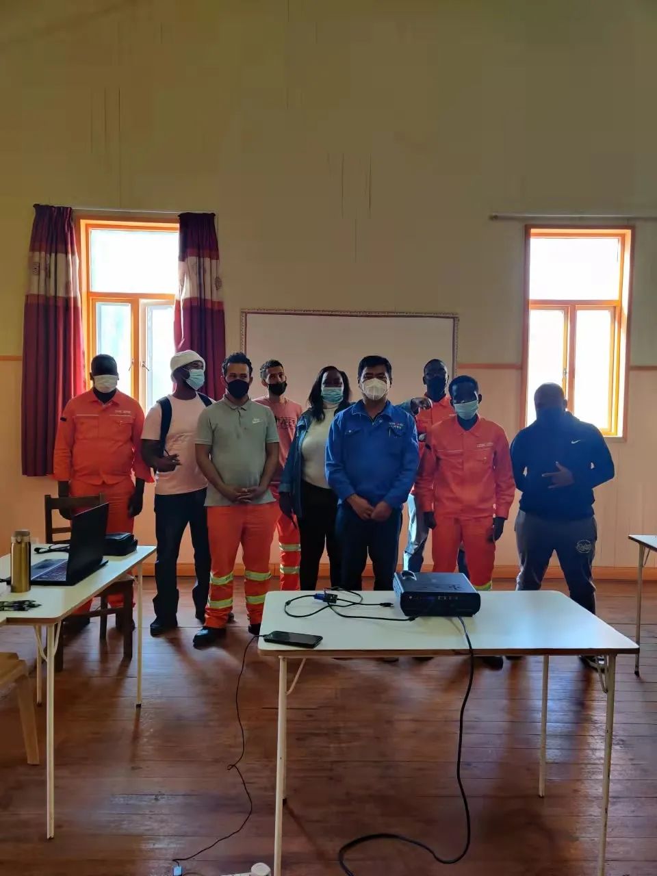 疫情当下,逆行非洲——山河智能凿岩设备团队海外服务纪实