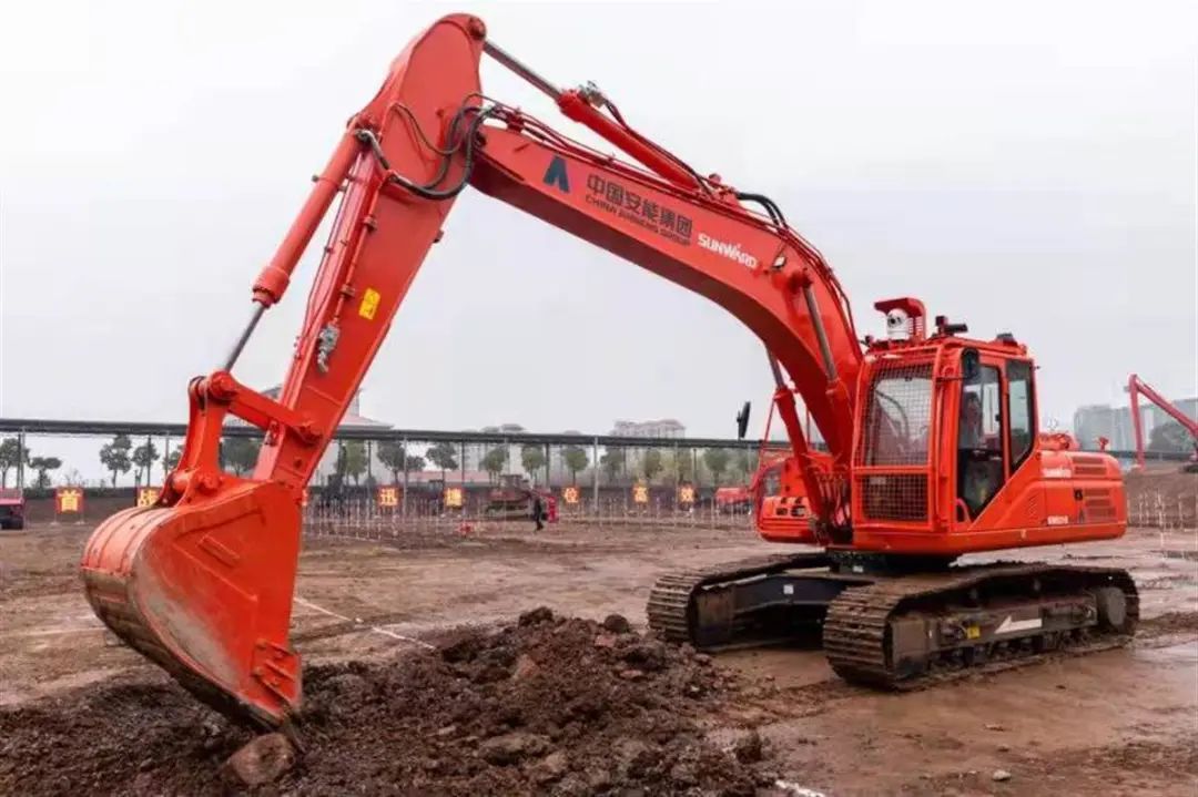 表现亮眼引关注!山河智能5G远程遥控挖掘机现身湖北省自然灾害工程应急救援基地