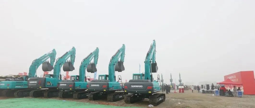 “山河绿”精彩亮相!山河智能装备全面助力长沙机场改扩建项目