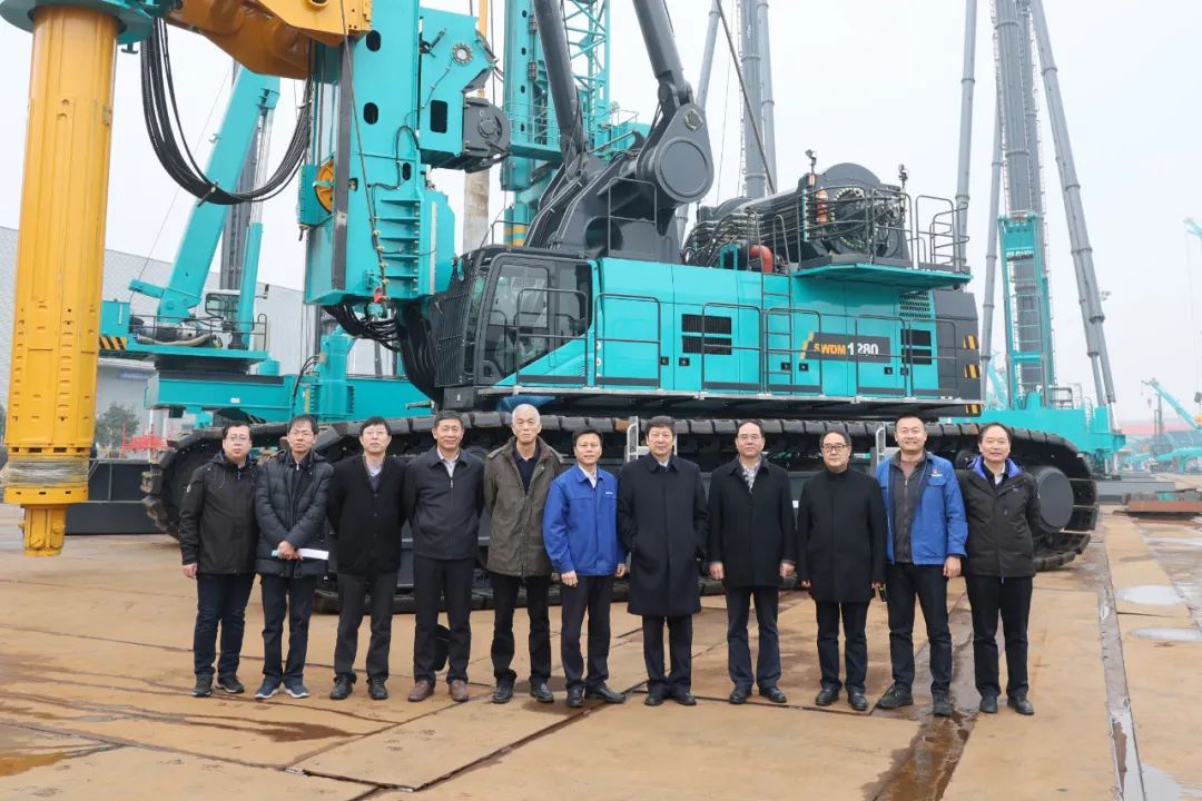 钻孔直径7米、钻孔深度170米!世界最大旋挖钻机成功下线