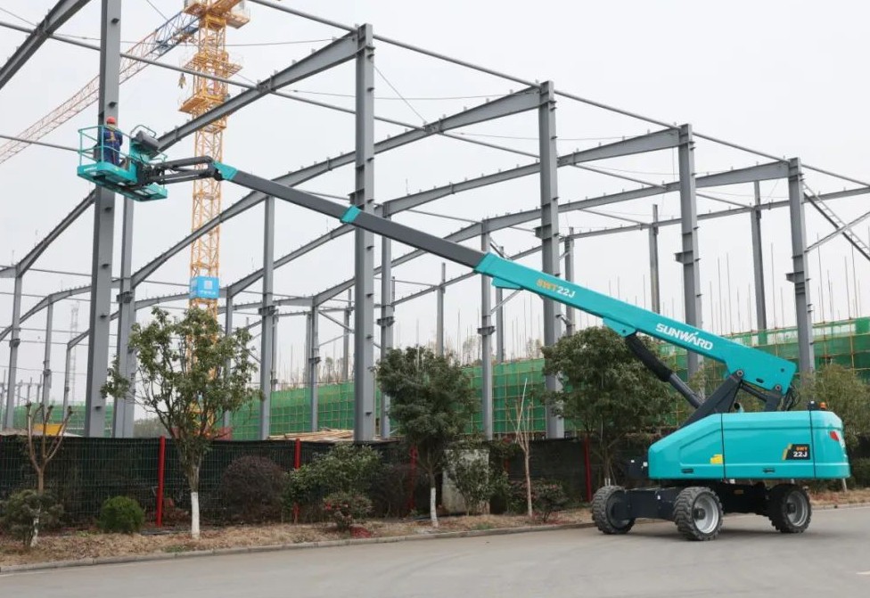 勇闯蓝海!山河智能两款臂式高空作业平台正式“出道”