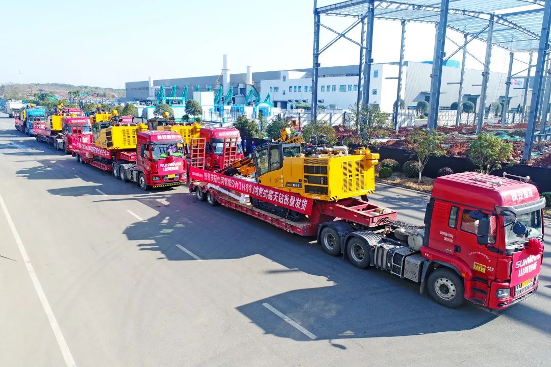 又一款差异化定制产品获认可!山河智能SWDH89J内燃式露天钻批量发货