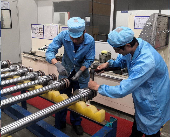 山河工匠 | “浪波”不言苦,甘为“人梯”承大重