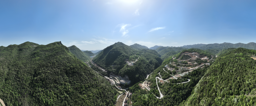 展现施工“奇效”！山河智能旋挖钻机强势助力炉慈高速公路建设