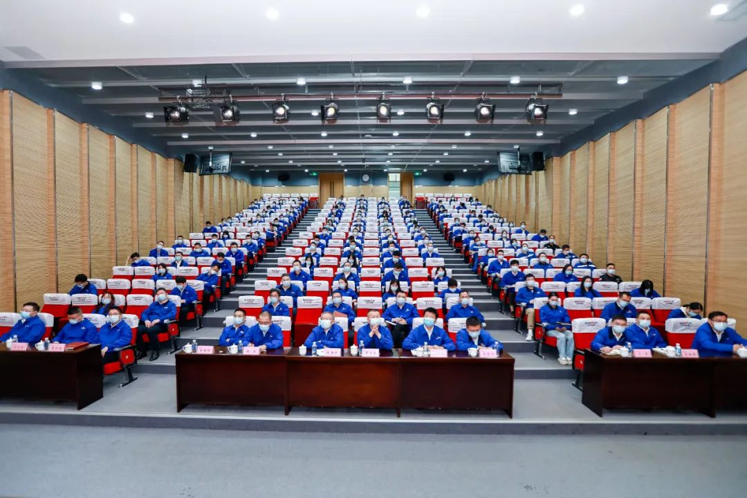 振奋人心!山河智能党员干部集中收看党的二十大开幕会盛况