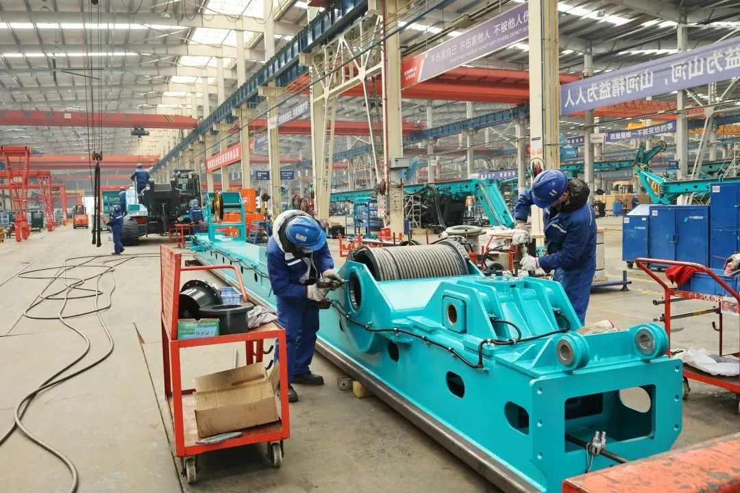 莫道君行早，更有早行人！山河智能癸卯兔年开工大吉