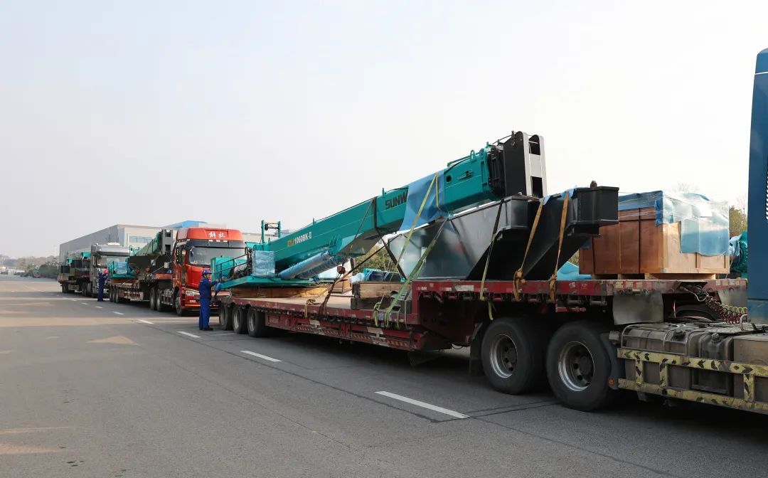 喜迎龙抬头！山河智能大吨位PDP工法引孔式静力压桩机出征哥伦比亚