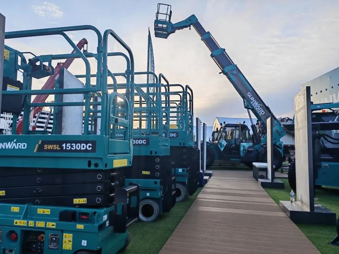 拉展直播 | “狂飙”美国!山河智能向世界展示中国制造硬实力