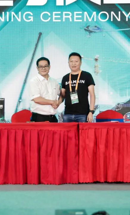 千人齐聚、爆品出击!山河智能新品推介会圆满举办