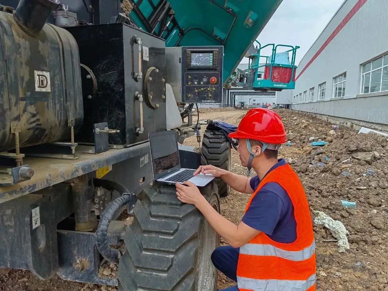 倾听客户心声!山河智能高空机械“服务万里行”走进东北
