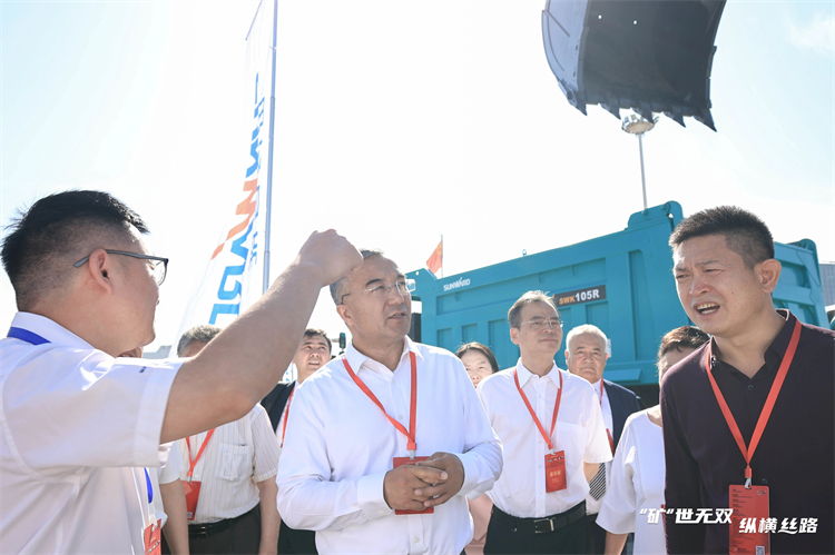 “矿”世无双，纵横丝路！山河智能亮相第十三届新疆国际矿业与装备博览会