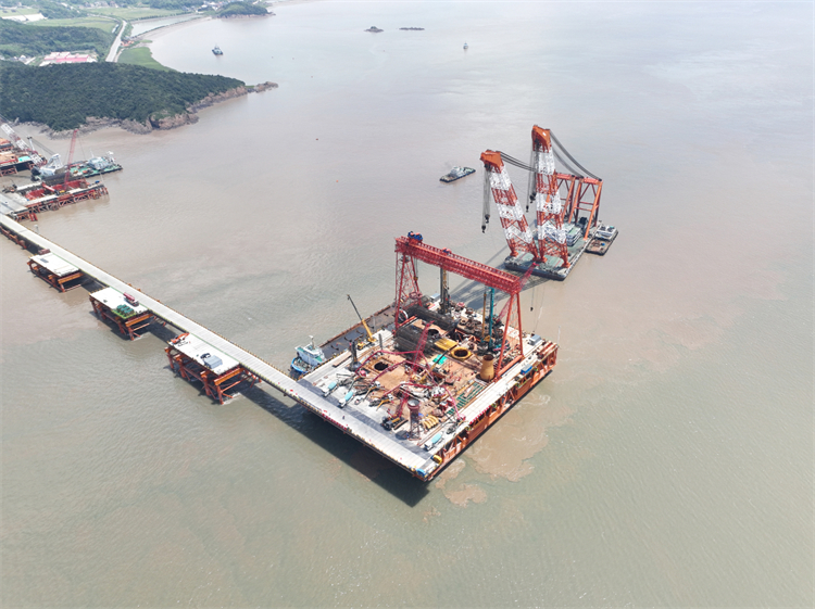 捷报！山河智能完成“全球最大”6.3米直径旋挖桩成孔成桩