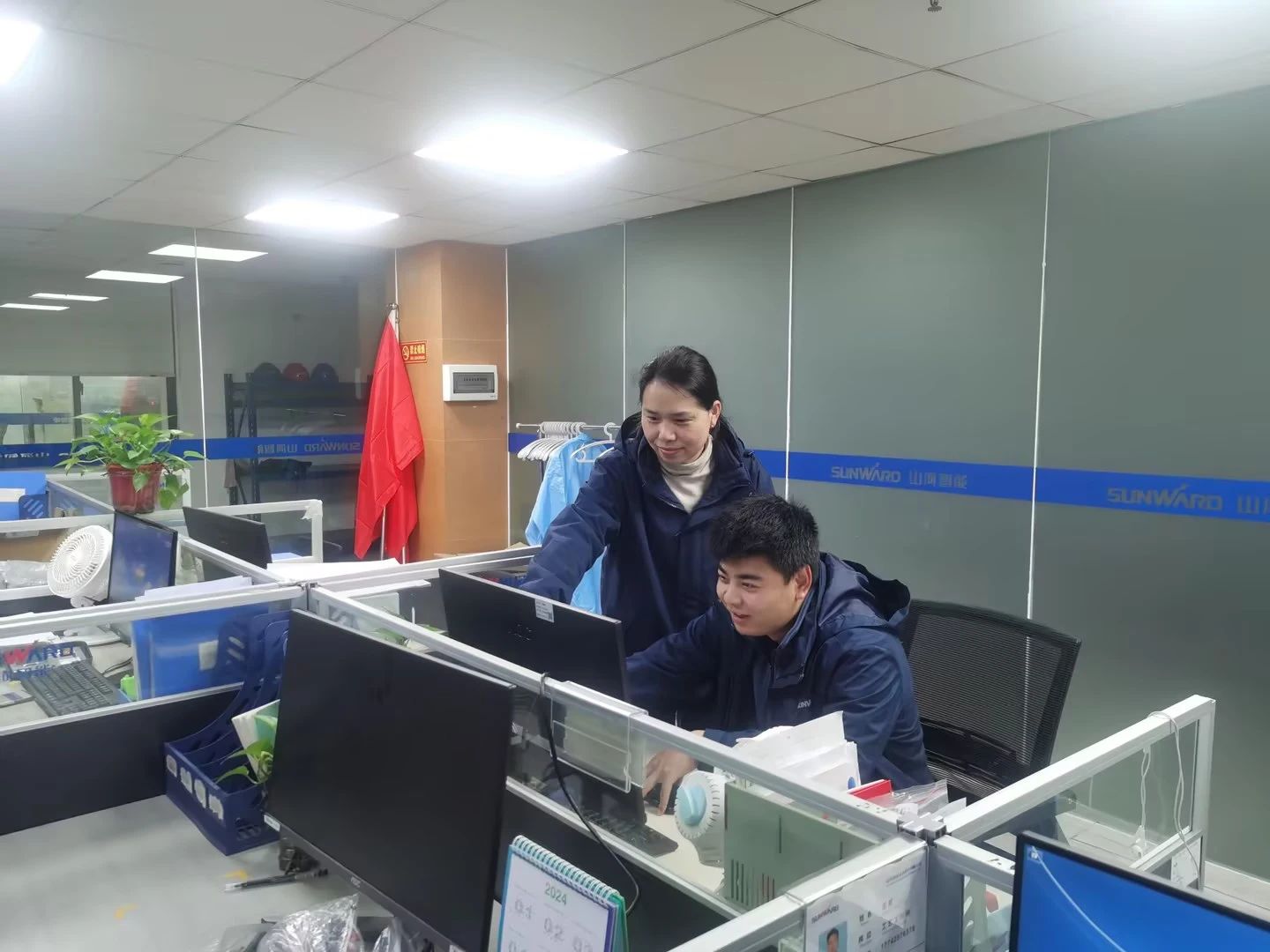 妇女节 | 默默无闻or闪闪发光!她们值得被看见!