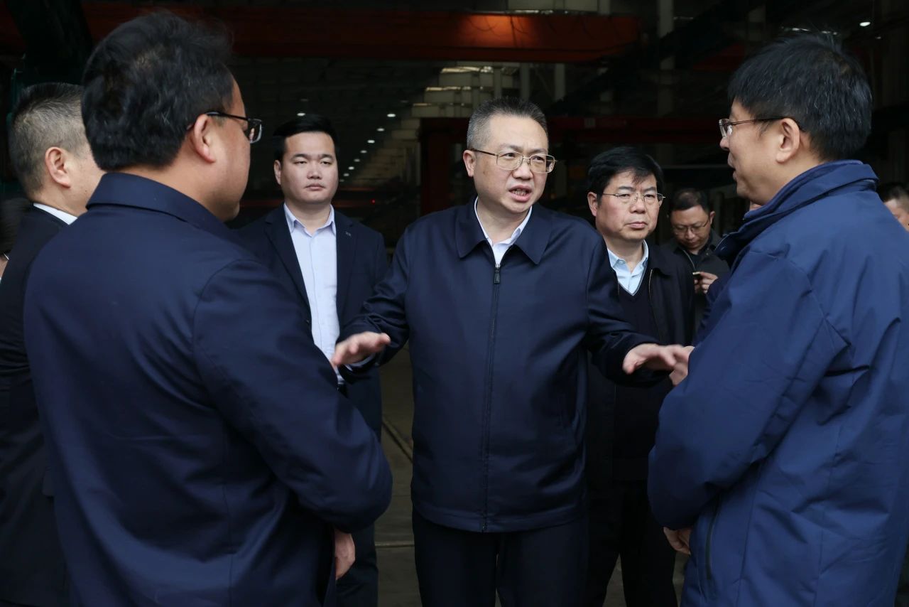 长沙市人民政府副市长康镇麟调研山河智能