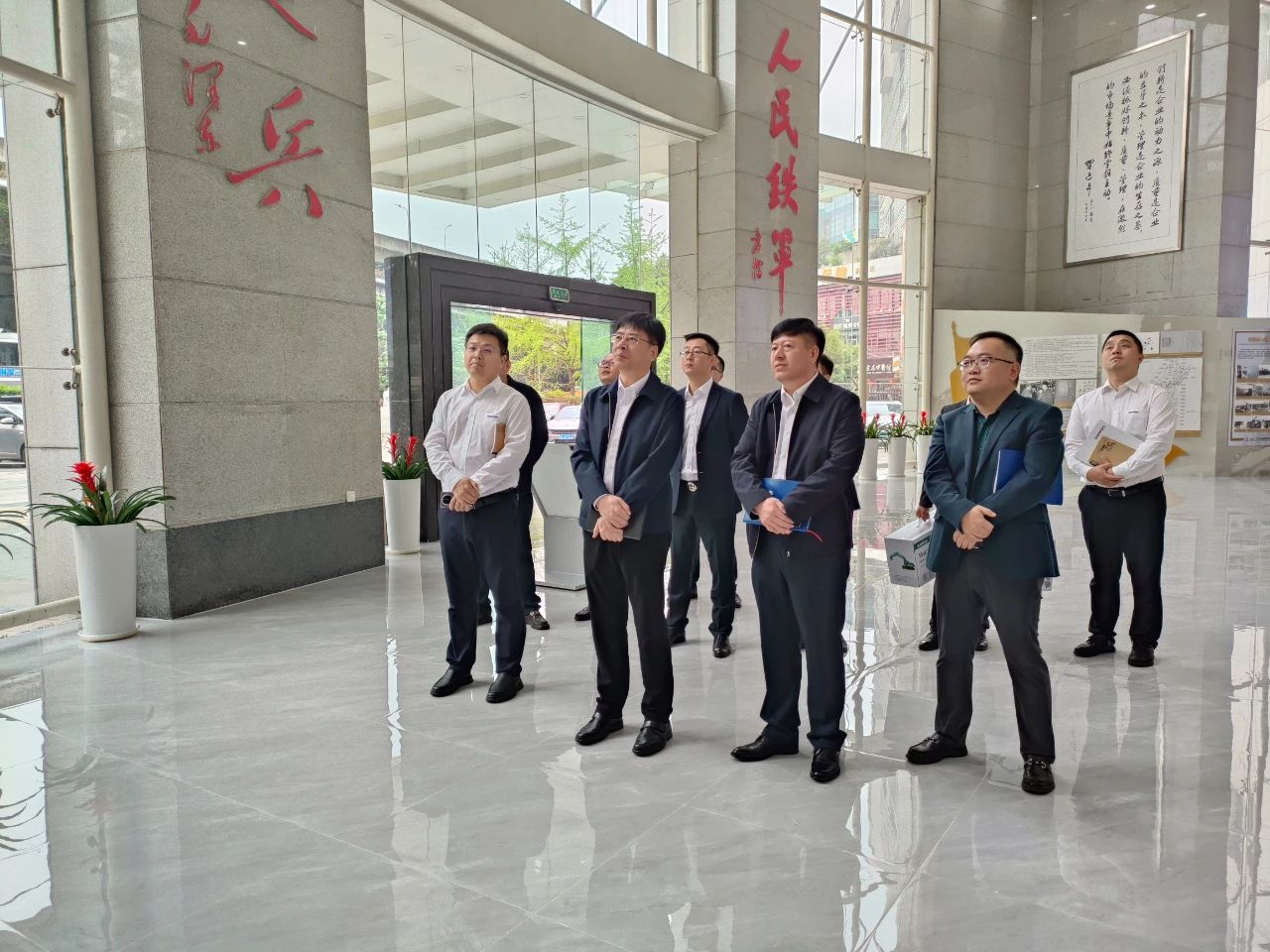 适应新形势,寻求新合作!山河智能到访中铁二十三局