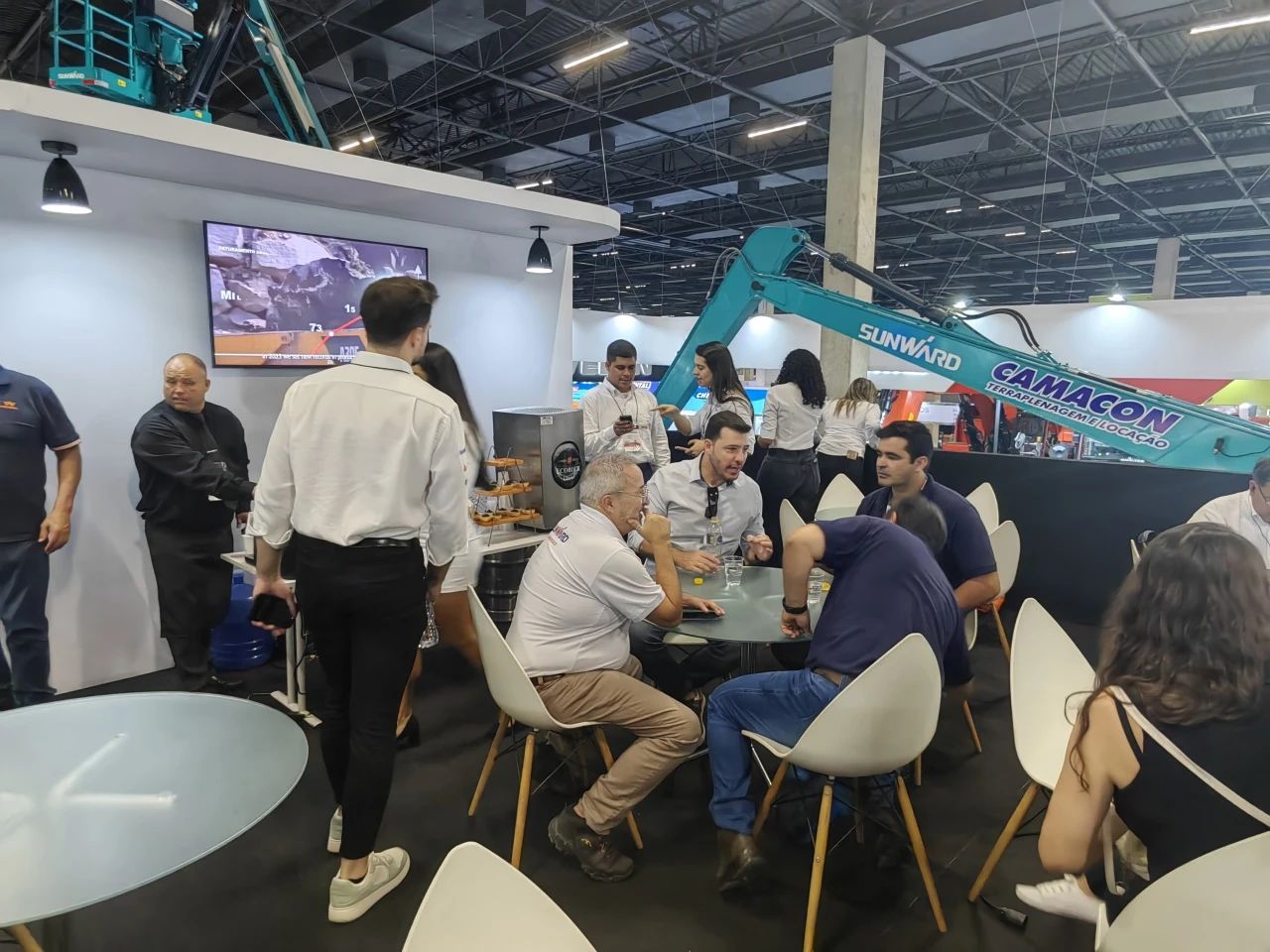 展出设备销售一空!山河智能亮相2024巴西矿业展览会!