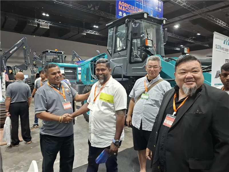 扬帆起航 | 山河智能闪耀长沙工程机械展东南亚分展