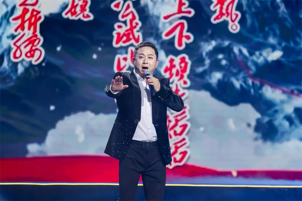 创新引领价值 理想成就未来——庆祝山河智能成立25周年表彰大会暨文艺晚会隆重举行