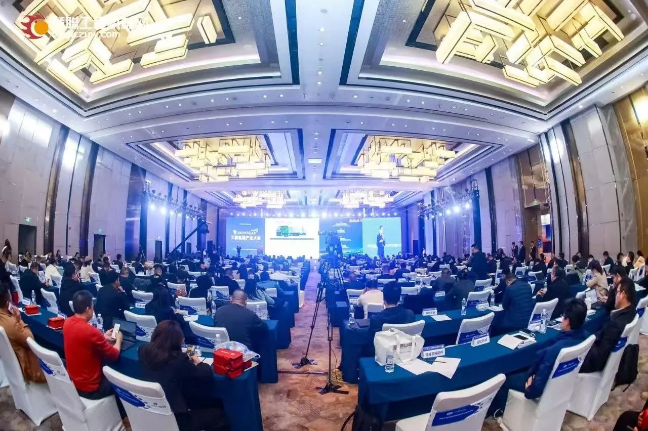 点赞!山河智能创新设备荣登CMIIC2024明星产品榜单