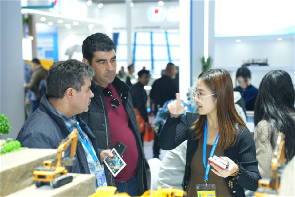 智造空间,价值共生!广州山河精彩亮相2024上海宝马展