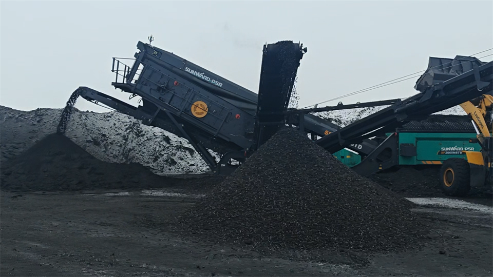 不惧-30℃极寒挑战,山河普石勒破碎筛分设备稳定运行!