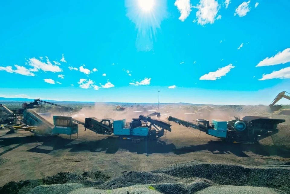 山河智能破碎筛分成套设备成功登陆非洲市场,共绘合作共赢新篇章